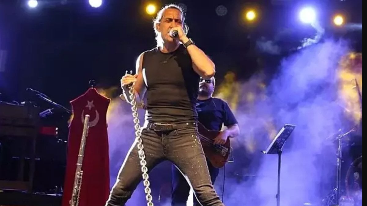 Şarkıcı Kıraç konser yerini bulamadı! O anları sosyal medya hesabından anlattı