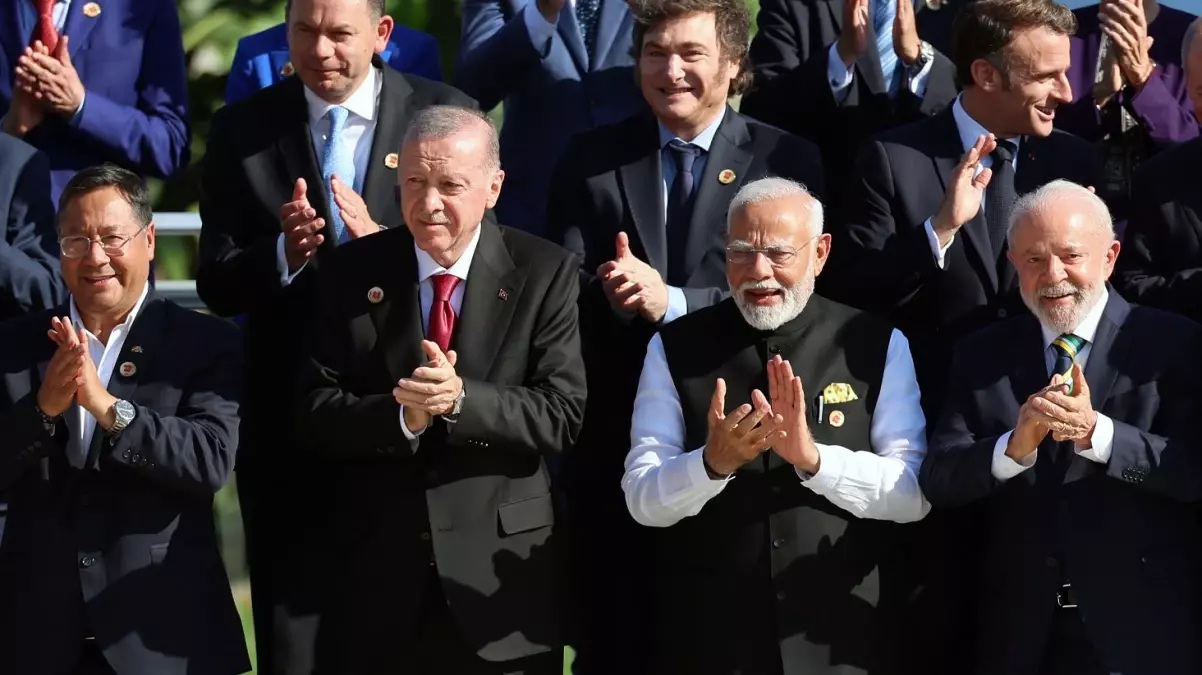 Cumhurbaşkanı Erdoğan G20 liderleriyle aile fotoğrafında